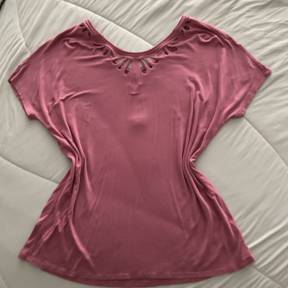 Carmen Marc Valvo Pink Dolman Sleeve Blouse with Cut Out